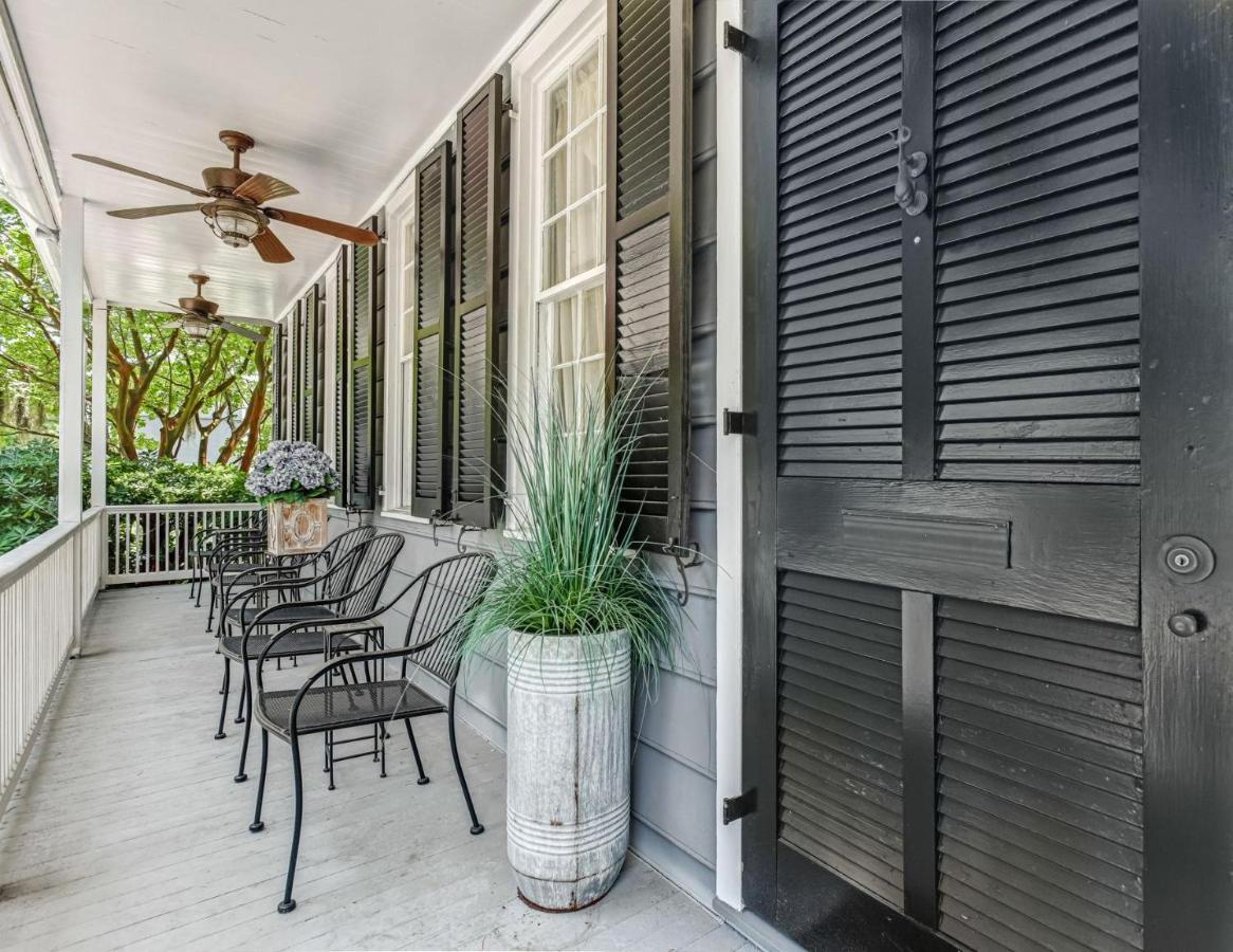 Spanish Moss Inn Савана Екстериор снимка