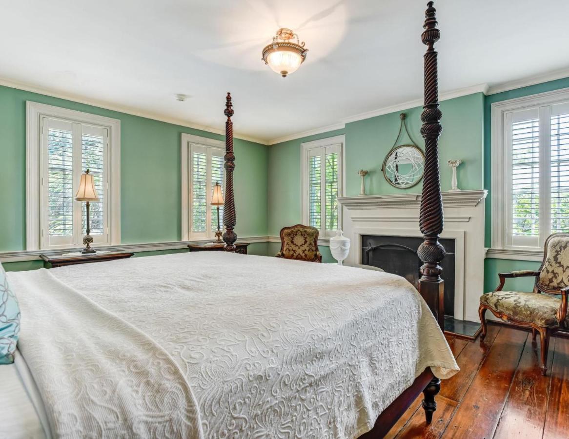 Spanish Moss Inn Савана Екстериор снимка